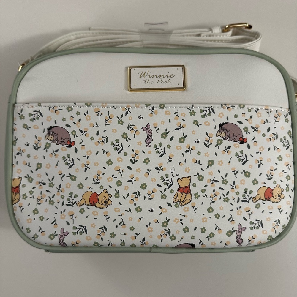 Disney Winnie the Pooh Crossbody Bag - White and Green